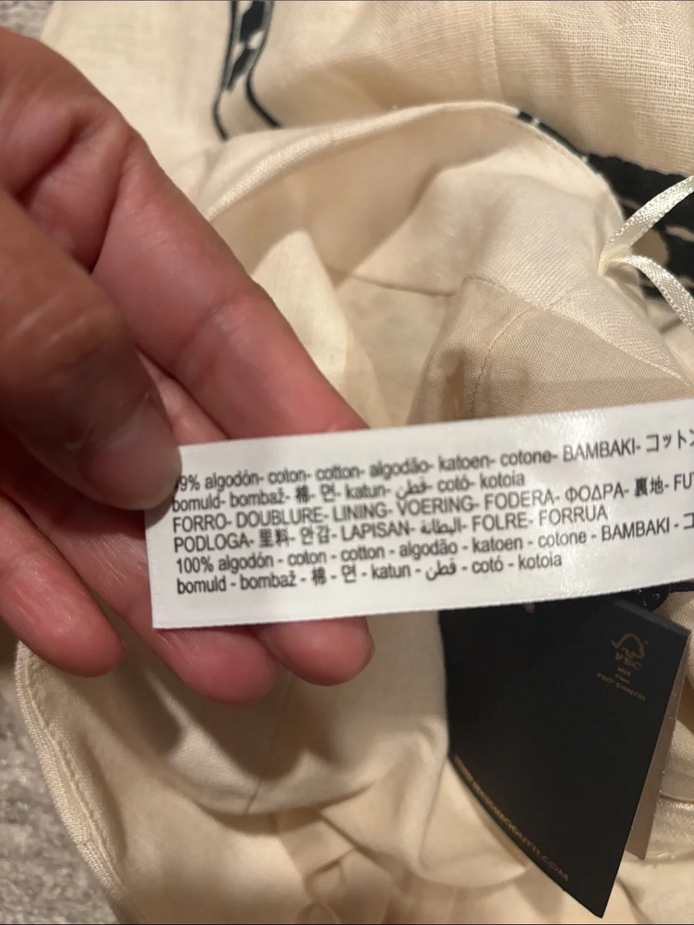 Massimo Dutti Cream and Black Patterned Midi Skirt size 2
